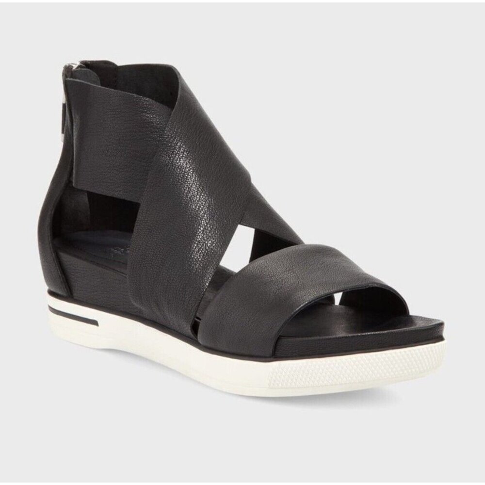 Eileen Fisher Sport Black‎ Leather  Flats Sz 6 Close Toes Front Cross Back Zip